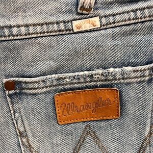 Billabong X Wrangler Showdown women’s denim shorts size 25